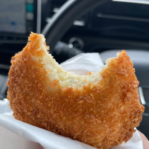 チーズコロッケ